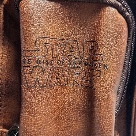 STAR WARS  "☆RARE☆" The Rise Of Skywalker " Cosplay Slingbag Brown  man bag - Picture 3 of 9